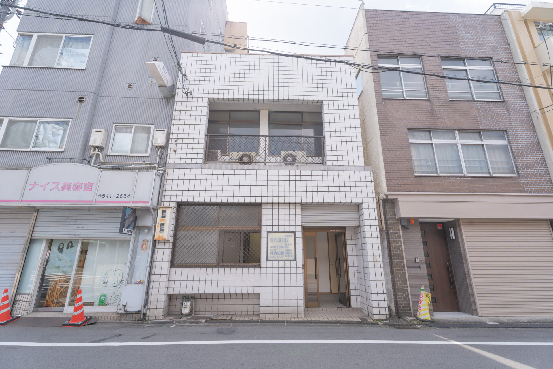 八坂神社徒歩8分、京都中心地にある店舗